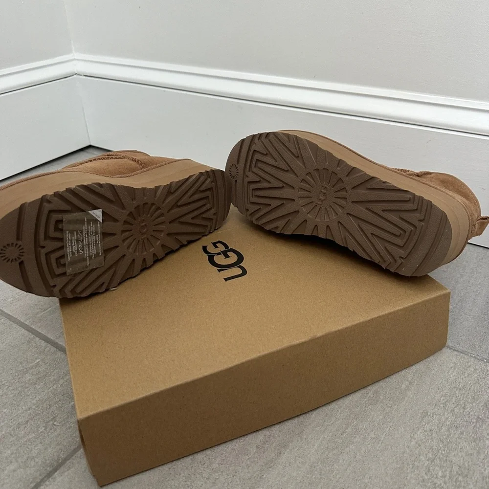 UGG Classic Ultra Mini Platform NEW In box USA 7 - Picture 2 of 8